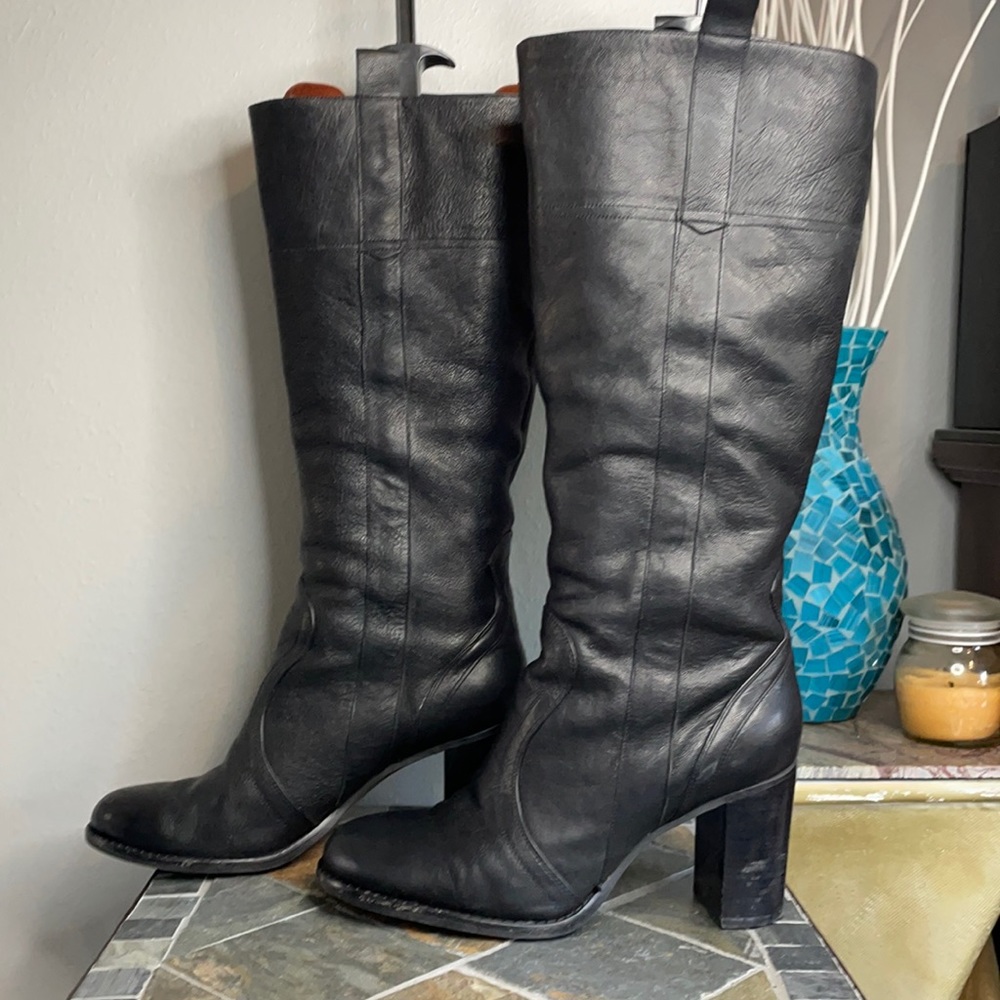Kenneth Cole Reaction Leather Smooth Blue Pull On Black Boots